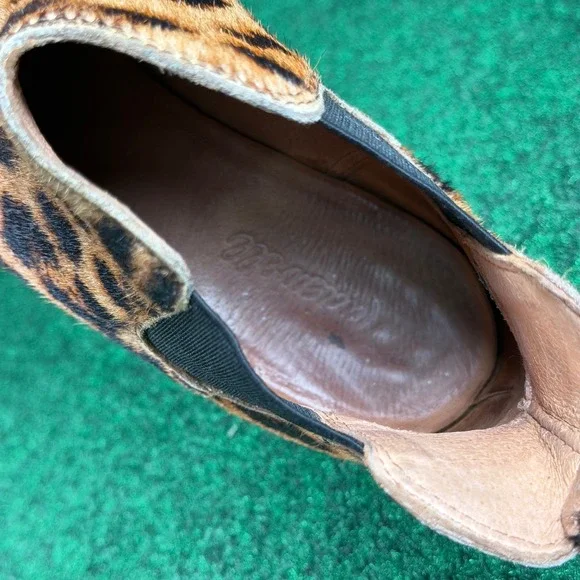 Madewell Leopard Calf Hair Chelsea Ankle Boot Pointed Toe Womens 8.5 E2241 - Picture 10 of 14